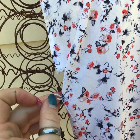 Motherhood Oh Baby short sleeve floral blouse slinky MEDIUM maternity - Picture 3 of 5